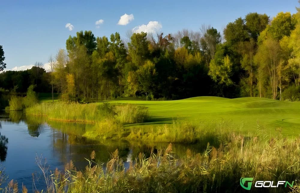 Cherry Creek Golf Club in Shelby Township, Michigan — public, 18-hole golf course, designed by Lanny Wadkins