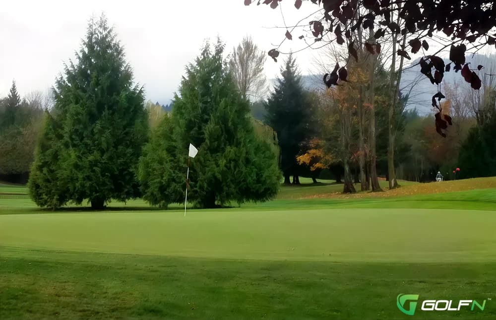 Mt Brenton Golf Course in Chemainus, British Columbia — semi-private, 18-hole golf course