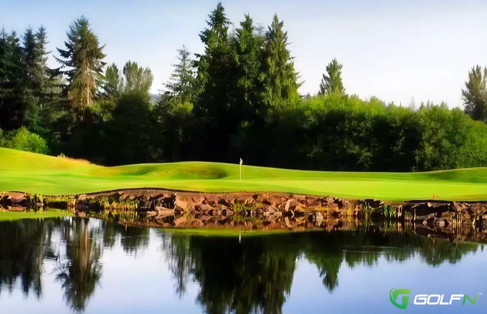 Echo Falls Country Club in Snohomish, Washington — public, 18-hole golf course, designed by Jack Frei (1992)