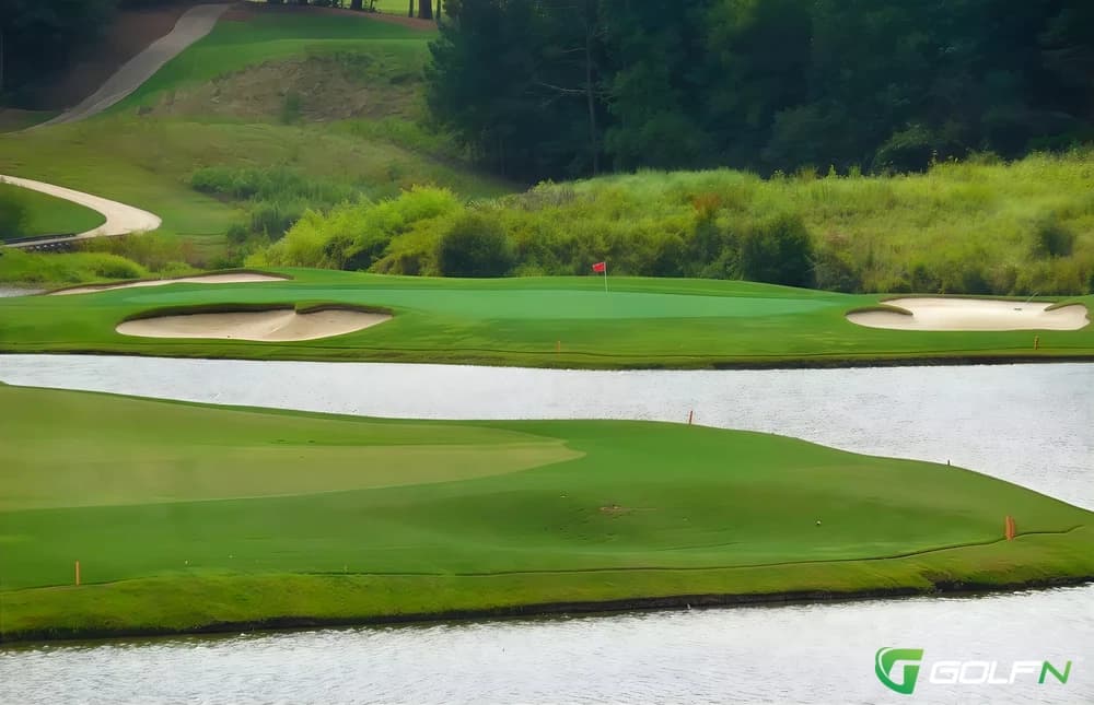 West - Alpharetta Athletic Club in Alpharetta, Georgia — private, 18-hole golf course, designed by Willard Byrd (1993)