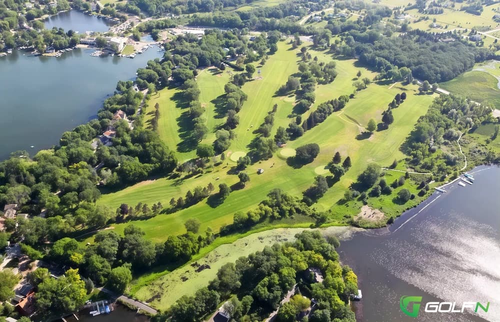 Lauderdale Lakes Country Club in Elkhorn, Wisconsin — public, 9-hole golf course