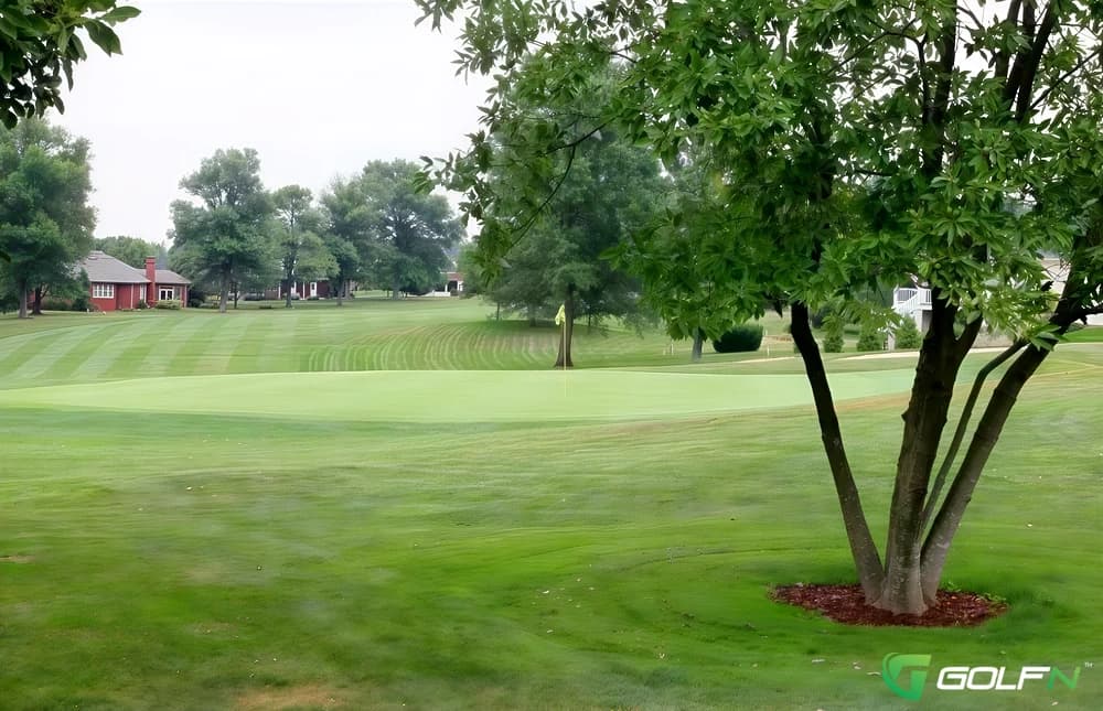 Frankfort Country Club in Frankfort, Kentucky — private, 18-hole golf course, designed by Scruggs & Hammonds (1973)