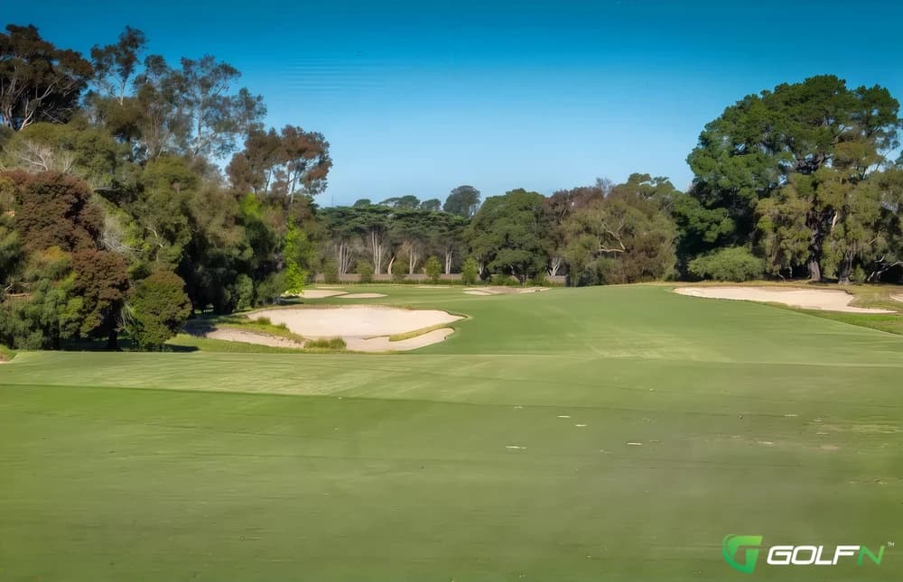 Victoria Golf Club in Yeoju-gun, Gyeonggido β public, 9-hole golf course, designed by Alister MacKenzie (1928)