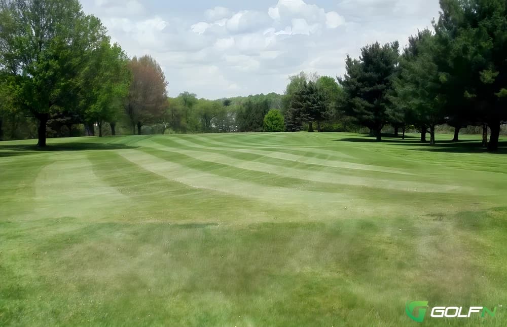 Salem Golf Club in Salem, Ohio — private, 18-hole golf course, designed by Geoffrey Cornish (1981)