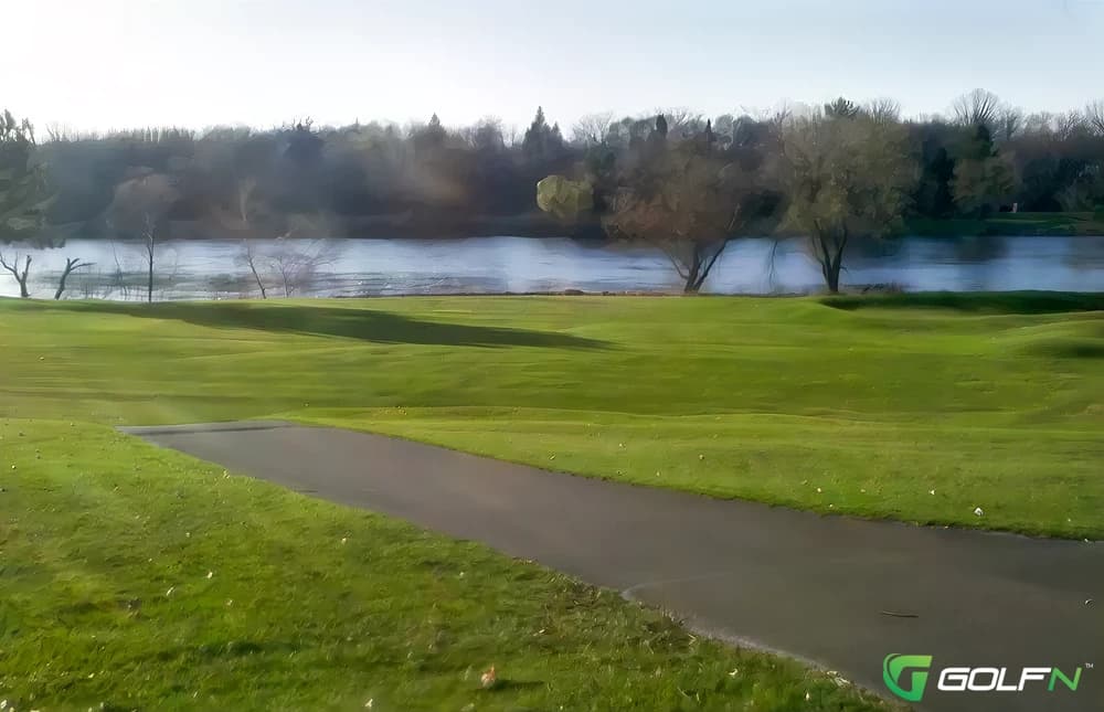 Mozingo Lake Golf Course in Maryville, Missouri — public, 18-hole golf course