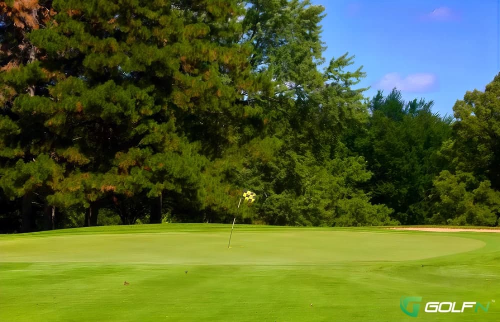 Atlas Valley Country Club in Grand Blanc, Michigan — private, 18-hole golf course, designed by Tom Bendelow (1912)