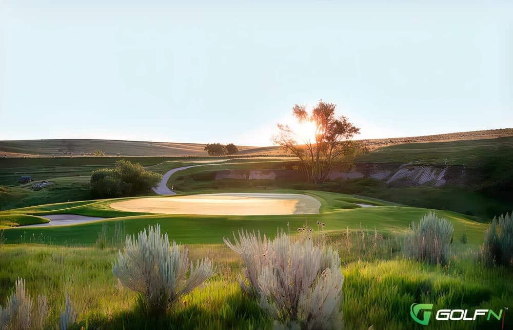 Blackstone Country Club in Aurora, Colorado — private, 18-hole golf course, designed by Jay Morrish