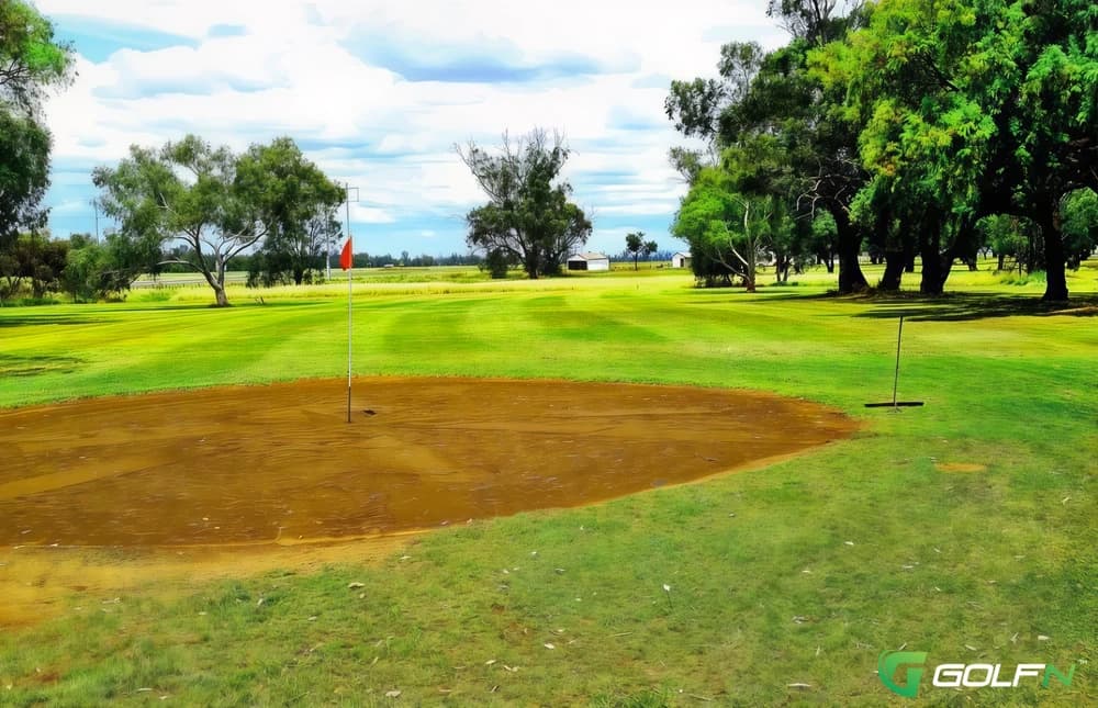 Boggabri Golf Club in Boggabri, New South Wales β public, 18-hole golf course