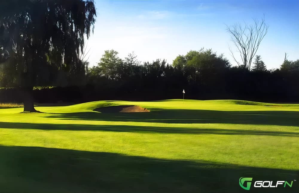 Challenge - Rolling Hills Golf Club in Stouffville, Ontario — public, 18-hole golf course