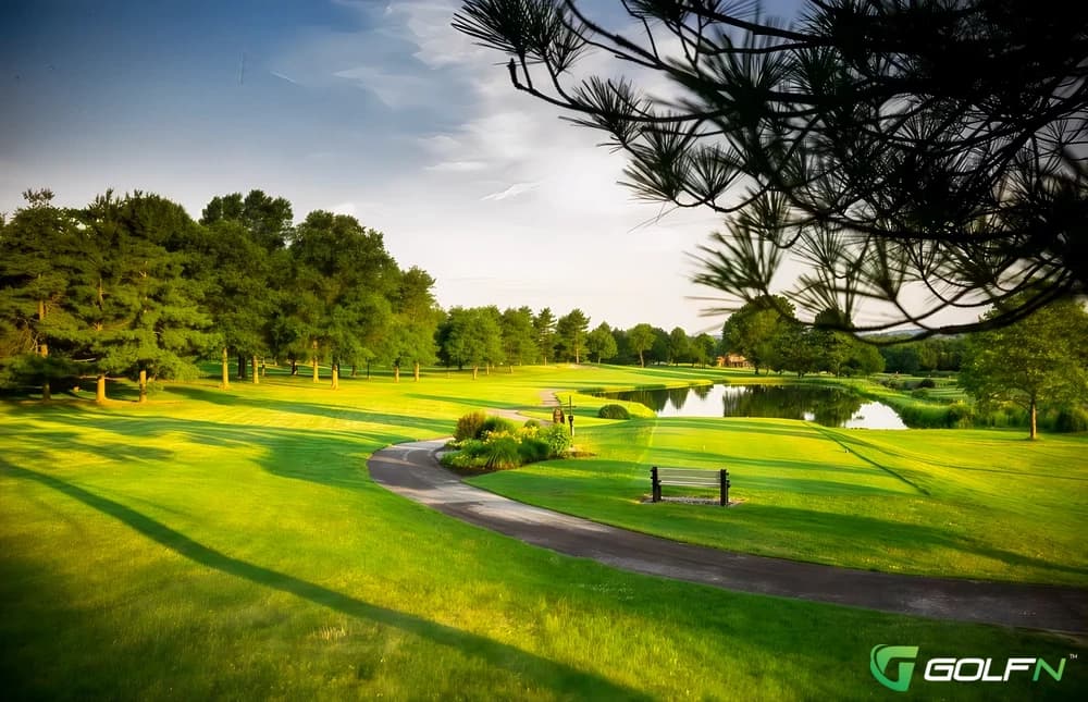 Outdoor Country Club in York, Pennsylvania — private, 18-hole golf course, designed by Ault, Clark & Associates (1971)