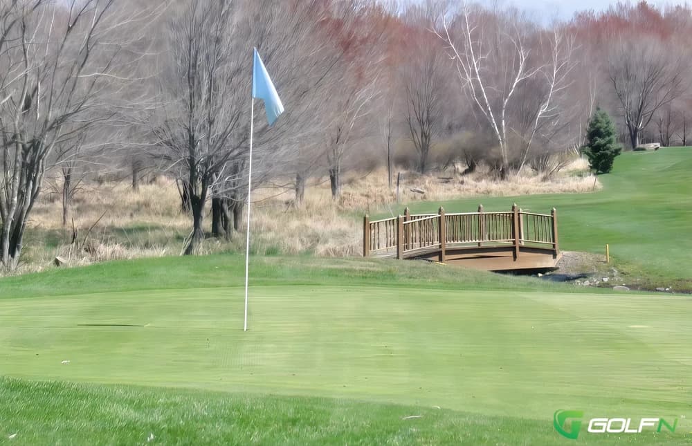 The Hideout Golf Course in Lake Ariel, Pennsylvania — private, 9-hole golf course