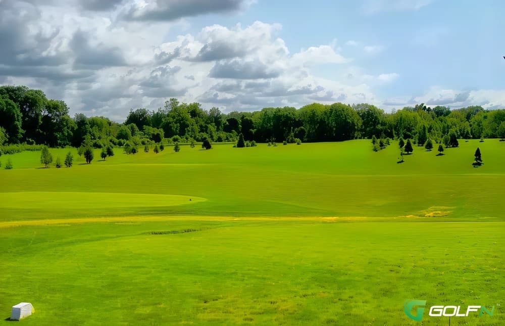 East - Victor Hills Golf Club in Victor, New York — semi-private, 18-hole golf course, designed by Jack Dianetti