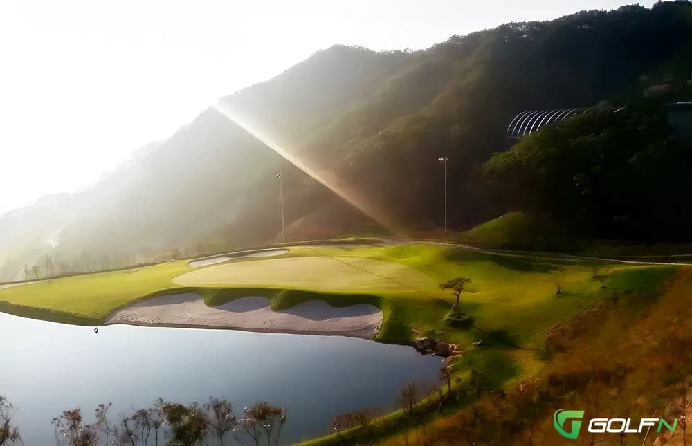 Everio Par 3 Golf Club in Namcheon-myeon, Gyeongsangbugdo β public, 9-hole golf course, designed by Darrell Huxham (2013)
