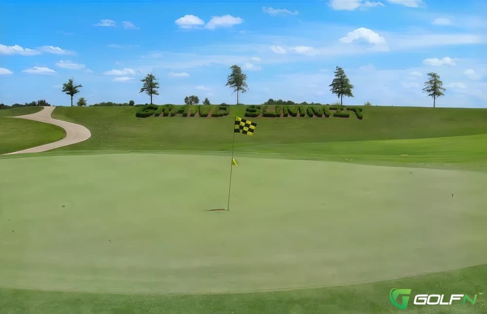 Grand Summit Golf & Country Club in Grandview, Missouri — private, 18-hole golf course, designed by Lyndy Lindsey (2002)