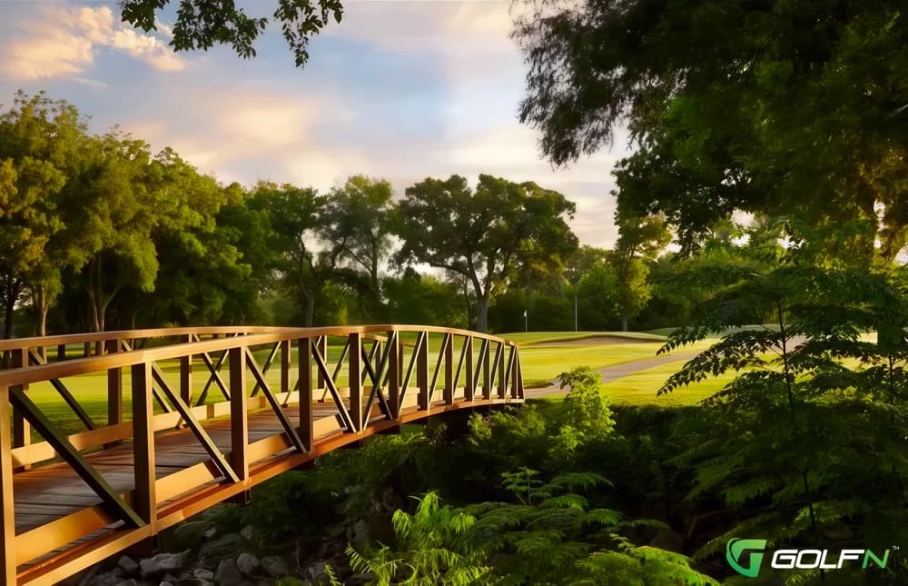 Shady Valley Golf Club in Arlington, Texas — private, 18-hole golf course