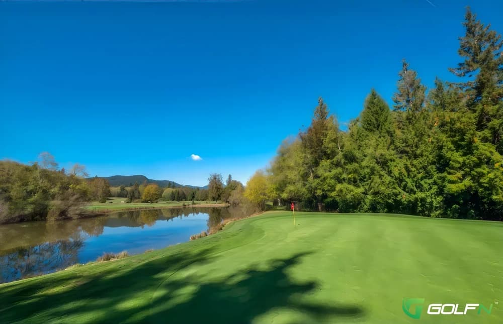Blue Ocean Golf Club in Sechelt, British Columbia — public, 18-hole golf course, designed by Olson, Beatty & Hnatiuk Golf Design (1994)