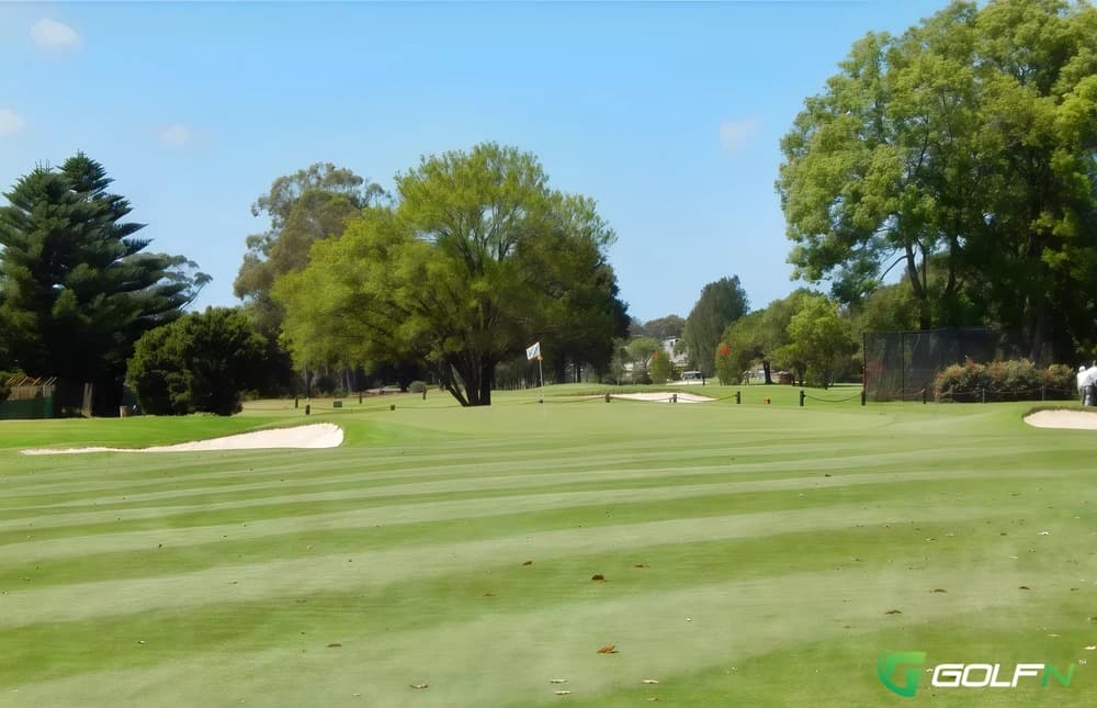Everglades Country Club in Woy Woy, New South Wales β public, 18-hole golf course