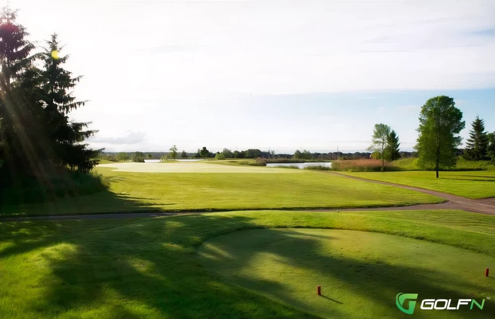Salem Ridge Golf in Ajax, Ontario — semi-private, 9-hole golf course