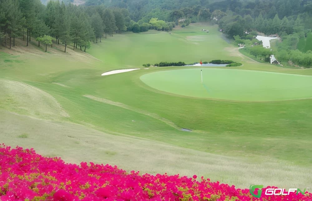 Ulsan Country Club ~ East Right in Ulsan, Ulsan Gwang'yeogsi — semi-private, 27-hole golf course