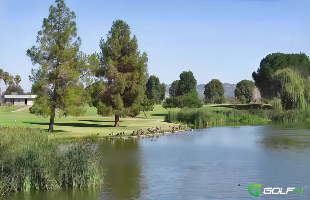 Woodley Lakes Golf Course in Van Nuys, California — public, 18-hole golf course, designed by Ray Goates (1975)