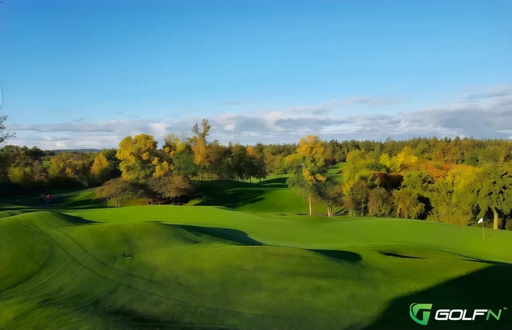 Savannah Golf Links in Cambridge, Ontario — public, 18-hole golf course, designed by David Moote (1998)