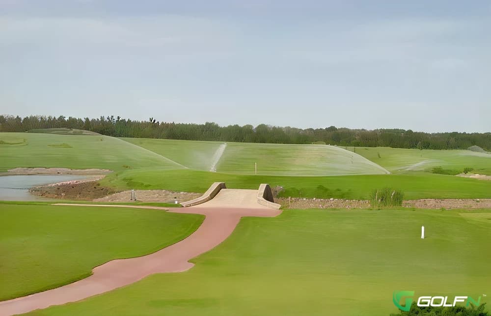 Elmhurst Golf & Country Club in Winnipeg, Manitoba — private, 18-hole golf course