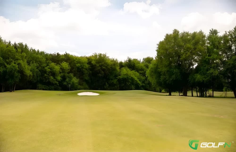 Saddle Creek Golf Club in Lewisburg, Tennessee — public, 18-hole golf course, designed by Gene Bates (1995)