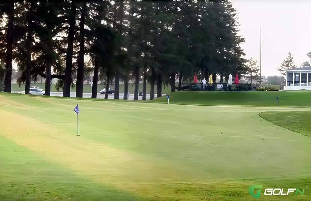 Bathurst Glen Golf Course in Richmond Hill, Ontario — public, 18-hole golf course