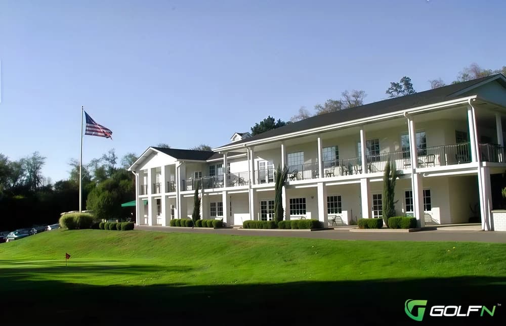 Red - Lindenwood Golf Club in Canonsburg, Pennsylvania — public, 36-hole golf course, designed by J. Russell Wylie (1965)