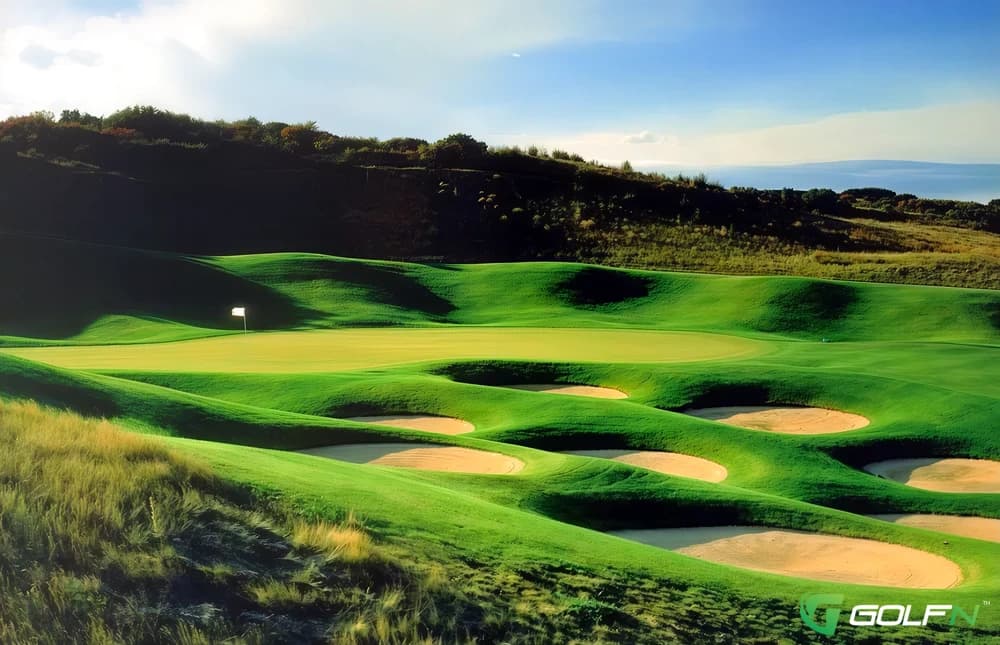 Red Hawk Ridge Golf Course in Castle Rock, Colorado — public, 18-hole golf course, designed by Jim Engh (1999)
