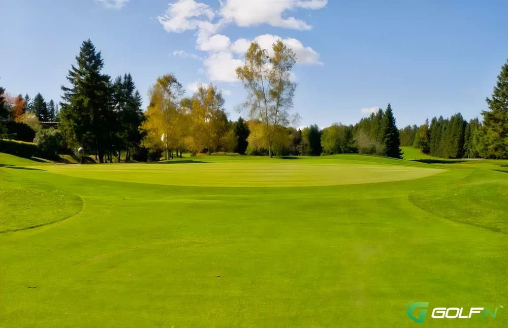 Club De Golf Sainte-Marie in Sainte-Marie-de-Beauce, Quebec — semi-private, 18-hole golf course, designed by Howard Watson (1969)