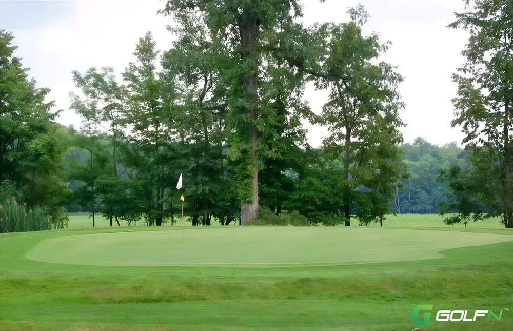 Rolling Hills Golf Course in Cass City, Michigan — public, 18-hole golf course