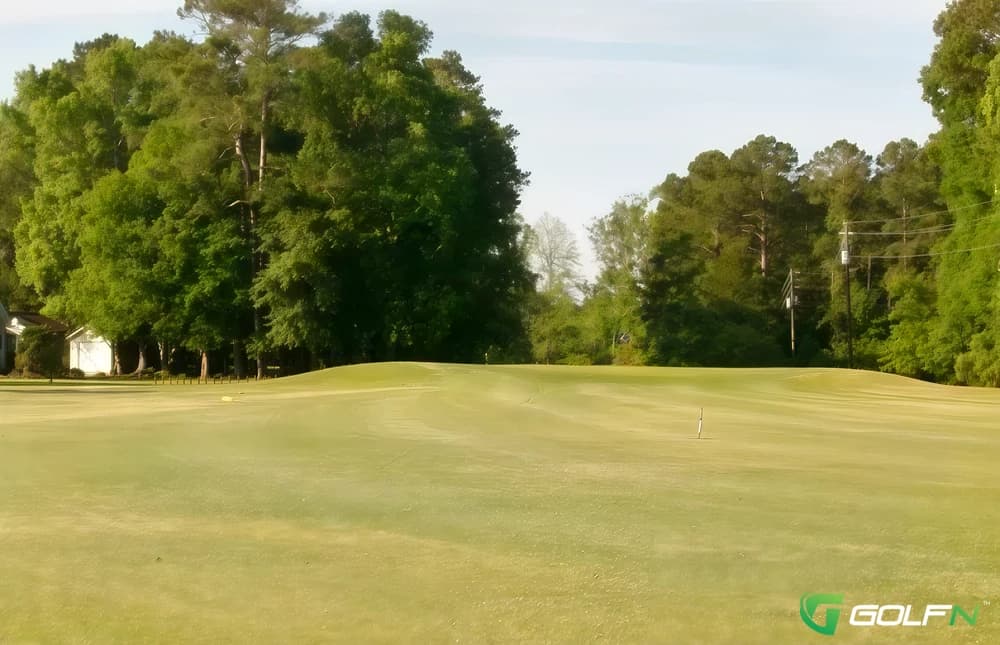 Carolina Pines Golf & Country Club in New Bern, North Carolina — semi-private, 18-hole golf course, designed by Ron Borsett