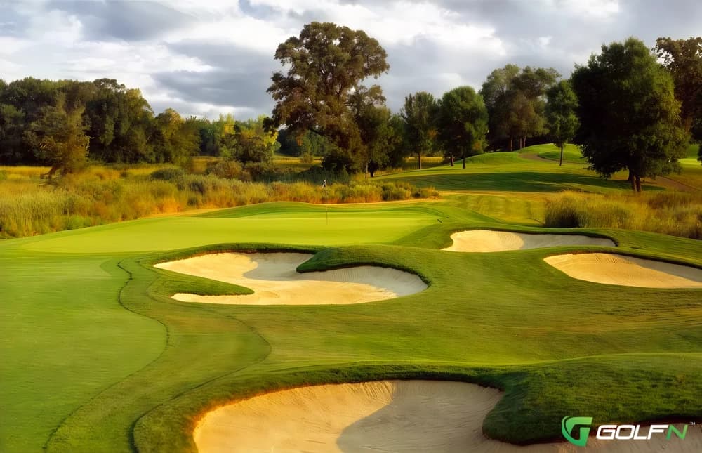 Guildford Golf Club in Guildford, England — public, 18-hole golf course, designed by Bob Cupp (1996)