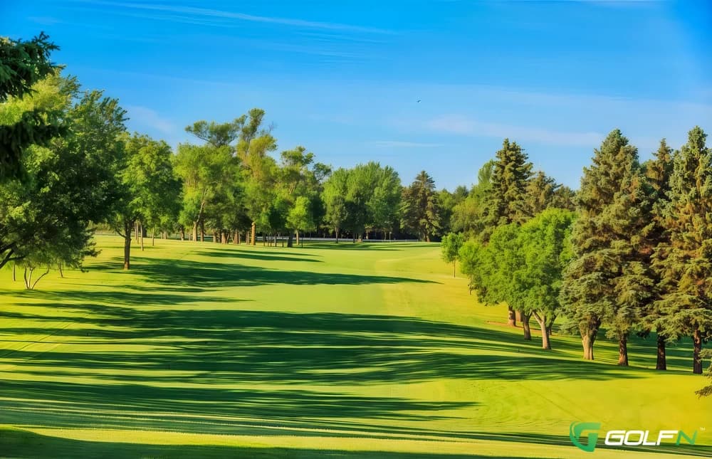 Brookings Country Club in Brookings, South Dakota — semi-private, 18-hole golf course, designed by Earl Bartling (1921)