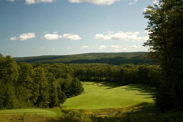 Arthur Hills - Boyne Highlands Resort in Harbor Springs, Michigan — resort, 18-hole golf course, designed by Robert Trent Jones, Sr. (1966)