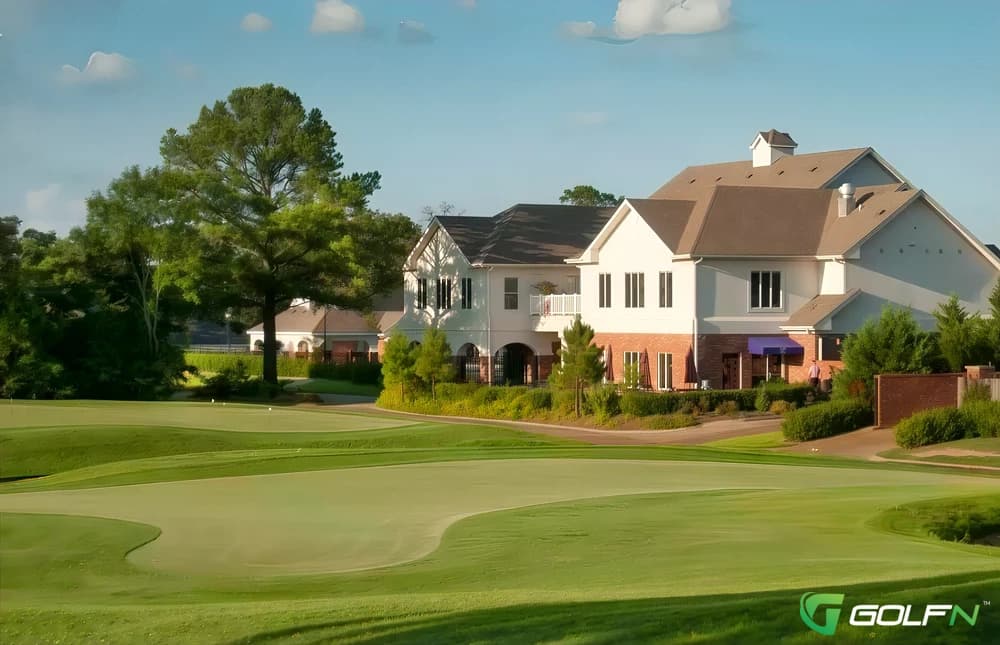 Nutters Chapel Golf And Country Club in Conway, Arkansas — semi-private, 18-hole golf course, designed by Lyndy Lindsey (2009)