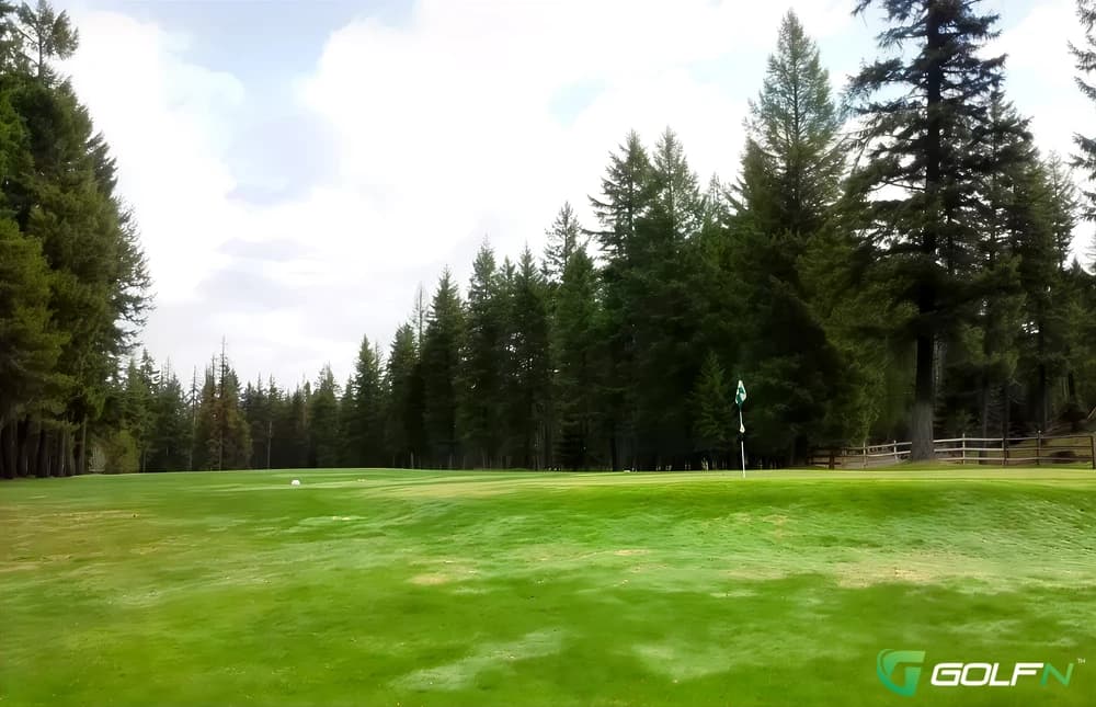 Cypress Lakes Golf & Country Club in Pokolbin, New South Wales — resort, 18-hole golf course