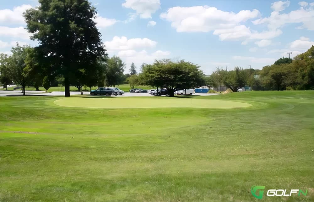 Mcdaniel College Golf Club in Westminster, Maryland — 9-hole golf course