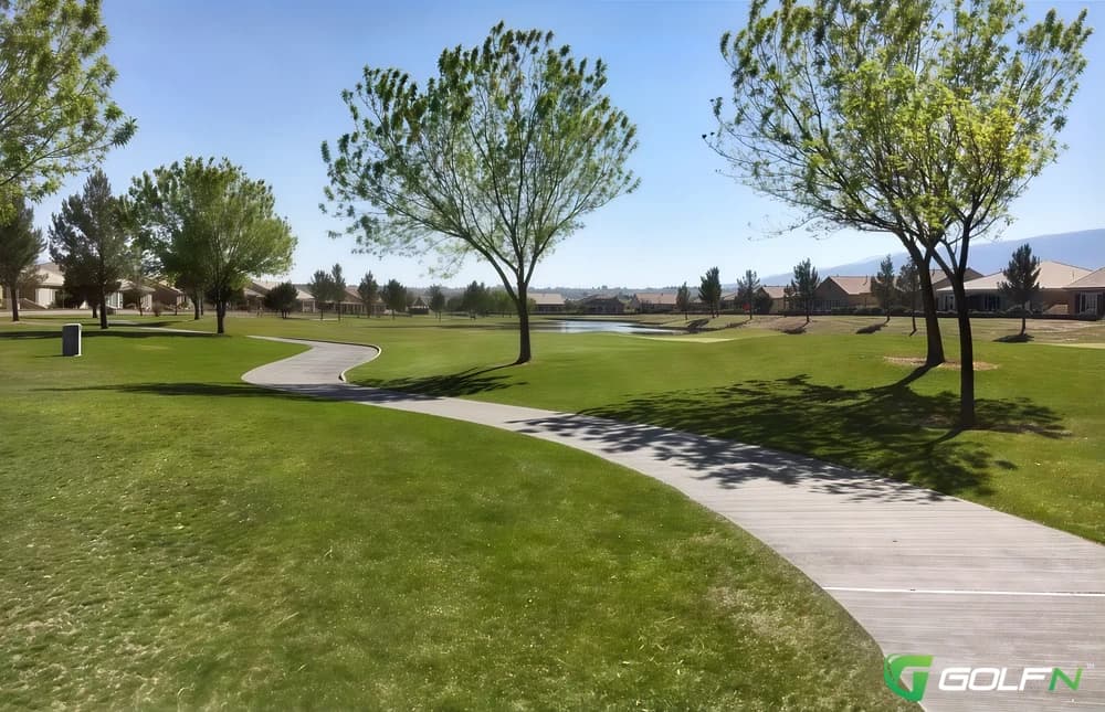 Mesquite - Ashwood Golf Course in Apple Valley, California — public, 27-hole golf course, designed by David Rainville (1993)