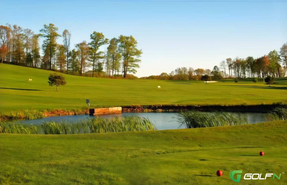 Lucky Hills Golf Course in Franklin, Pennsylvania — public, 9-hole golf course