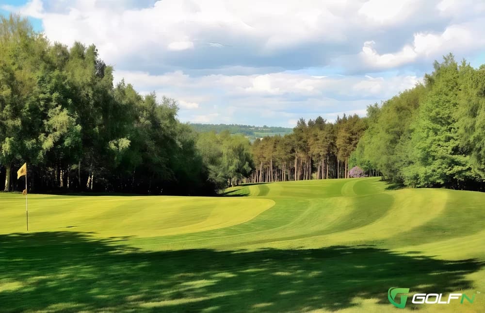 Churchill 9 - Westerham Golf Club in Westerham, England — semi-private, 9-hole golf course, designed by David Williams (1997)