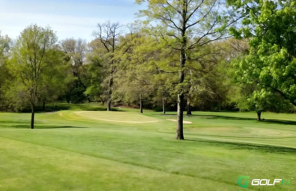 Fairfield Golf & Country Club in Fairfield, Iowa — private, 9-hole golf course