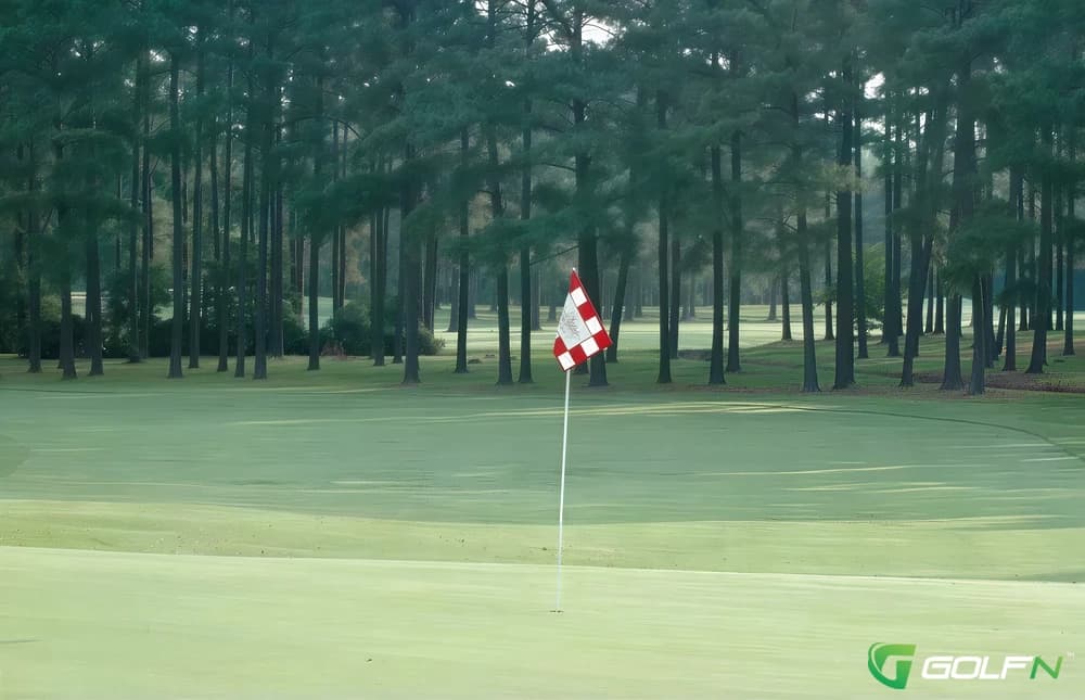 Land-O-Lakes Golf Club in Whiteville, North Carolina — semi-private, 18-hole golf course, designed by Hanson White