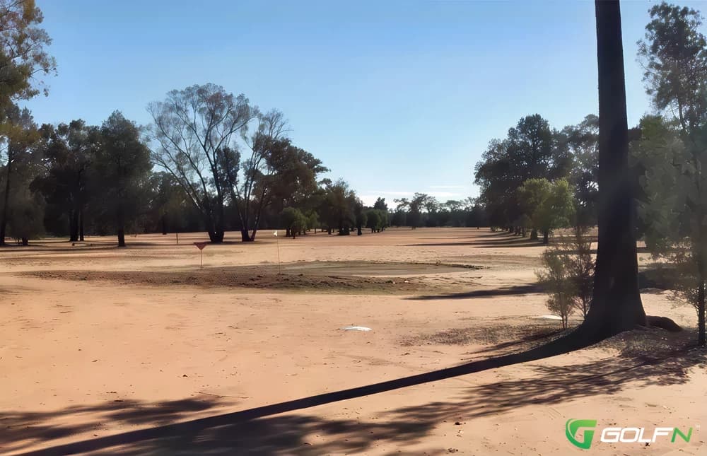 Baradine Golf Club in Baradine, New South Wales β public, 9-hole golf course