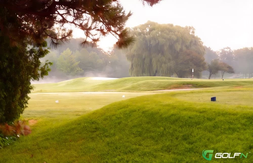Burlington Springs Golf Club in Burlington, Ontario — semi-private, 18-hole golf course, designed by Larry Bunkowsky (1962)