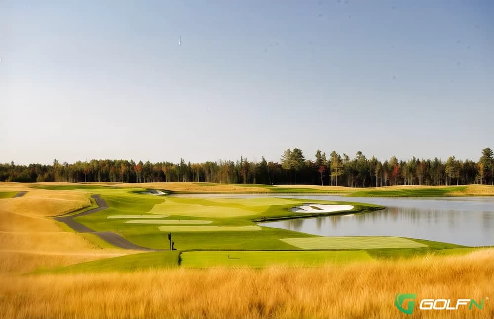 Club De Golf La Tempete in Lévis, Quebec — semi-private, 18-hole golf course, designed by Darrell Huxham (2005)