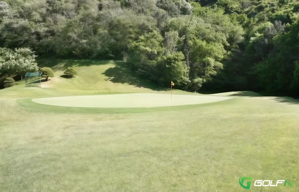 Yongwon Country Club ~ Baekgu Right in Changwon-si, Gyeongsangnamdo β private, 27-hole golf course