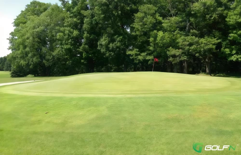 Grand Ledge Country Club in Grand Ledge, Michigan — semi-private, 18-hole golf course, designed by Steve Lipkowitz