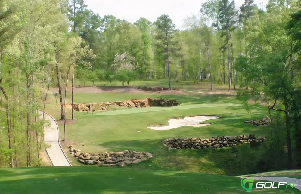 Cherokee Run Country Club in Conyers, Georgia — semi-private, 18-hole golf course, designed by Arnold Palmer (1995)